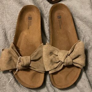 White mountain brown bow sandles size 7